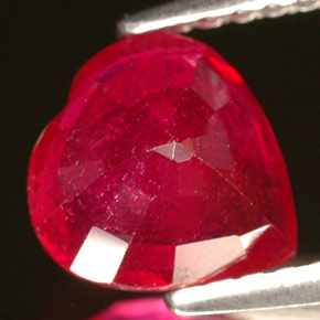 Rubi vermelho natural 1,69ct, formato de coração, VS-SI