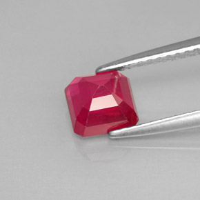 Rubi vermelho natural 1,72ct, corte esmeralda, VS-SI
