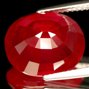 Rubi vermelho natural 10,26ct, corte oval, VS-SI