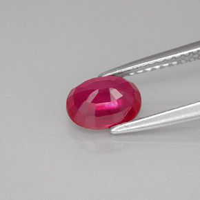 Rubi vermelho natural 1,40ct, corte oval, VS-SI
