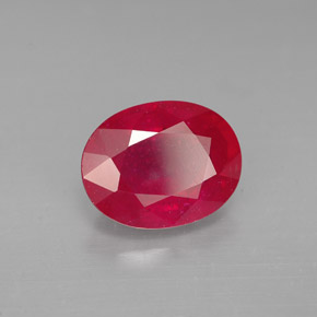 Rubi vermelho natural 2,77ct, corte oval, SI