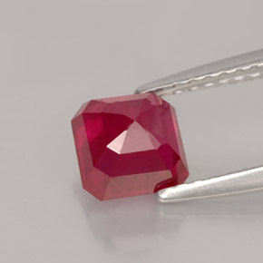 Rubi vermelho natural 1,55ct, corte esmeralda, SI