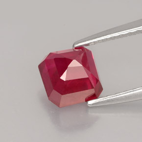 Rubi vermelho natural 1,68ct, corte esmeralda, VS-SI