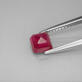 Rubi vermelho natural 1,38ct, corte esmeralda, VS-SI