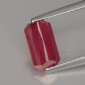 Rubi vermelho natural 1,52ct, corte esmeralda, VS-SI