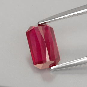 Rubi vermelho natural 1,61ct, corte esmeralda, SI