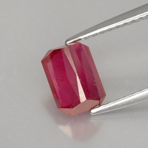 Rubi vermelho natural 1,68ct, corte esmeralda, SI