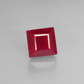 Rubi vermelho natural 1,94ct, quadrado, VS-SI