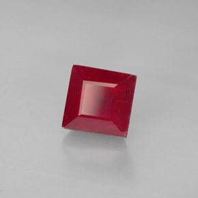 Rubi vermelho natural 1,94ct, quadrado, VS-SI
