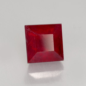 Rubi vermelho natural 2,39ct, quadrado, SI