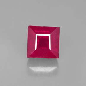Rubi vermelho natural 2,17ct, quadrado, SI