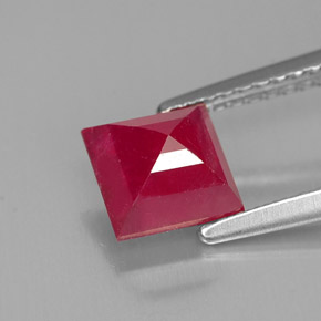 Rubi vermelho natural 1,73ct, quadrado, SI