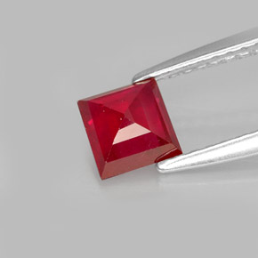 Rubi vermelho natural 0,87ct, quadrado, VS-SI