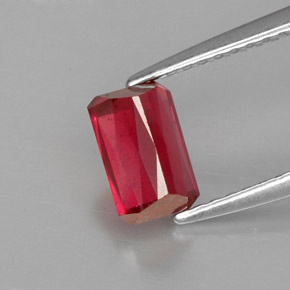 Rubi vermelho natural 1,25ct, corte esmeralda, VS-SI