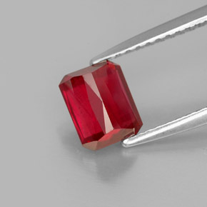 Rubi vermelho natural 1,54ct, corte esmeralda, VS-SI