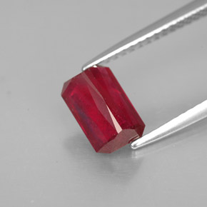 Rubi vermelho natural 1,66ct, corte esmeralda, SI