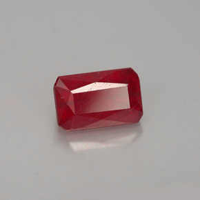 Rubi vermelho natural 1,31ct, corte esmeralda, VS-SI