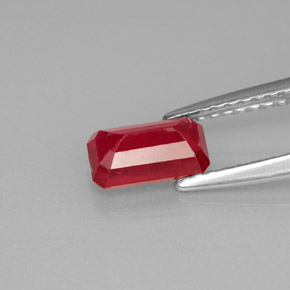 Rubi vermelho natural 1,12ct, corte esmeralda, VS-SI