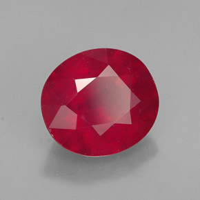 Rubi vermelho natural 1,94ct, corte oval, SI