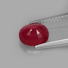 Rubi vermelho natural 1,87ct, corte oval, SI