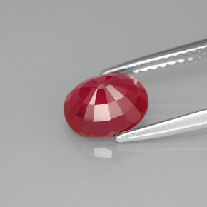Rubi vermelho natural 1,92ct, corte oval, SI