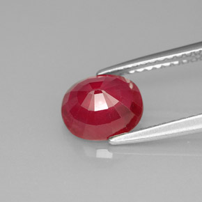 Rubi vermelho natural 1,91ct, corte oval, SI