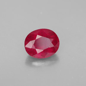 Rubi vermelho natural 1,70ct, corte oval, SI