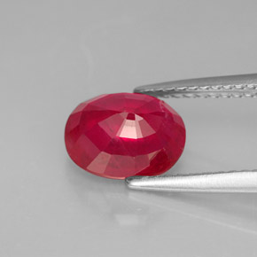 Rubi vermelho natural 2,37ct, corte oval, VS-SI