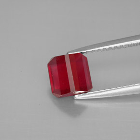 Rubi vermelho natural 1,88ct, corte esmeralda, SI