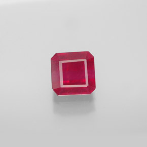 Rubi vermelho natural 1,77ct, corte esmeralda, SI