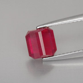 Rubi vermelho natural 1,56ct, corte esmeralda, SI