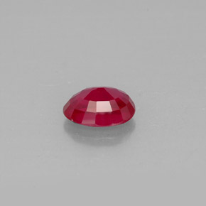 Rubi vermelho natural 1,63ct, corte oval, VS-SI
