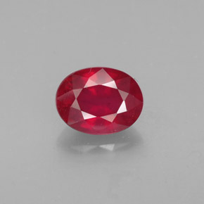 Rubi vermelho natural 1,70ct, corte oval, SI
