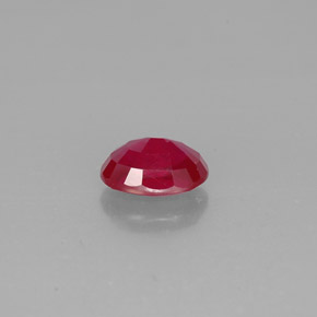Rubi vermelho natural 1,84ct, corte oval, VS-SI