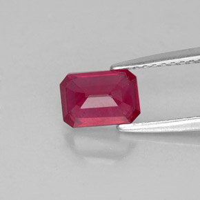 Rubi vermelho natural 1,37ct, corte esmeralda, VS-SI