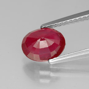 Rubi vermelho natural 1,84ct, corte oval, SI