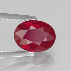 Rubi vermelho natural 1,79ct, corte oval, SI