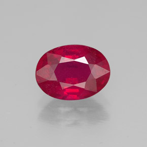 Rubi vermelho natural 1,66ct, corte oval, SI