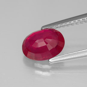 Rubi vermelho natural 1,66ct, corte oval, SI