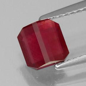 Rubi vermelho natural 1,47ct, corte esmeralda, SI