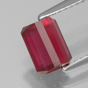 Rubi vermelho natural 1,57ct, corte esmeralda, SI