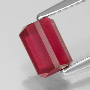 Rubi vermelho natural 1,56ct, corte esmeralda, SI