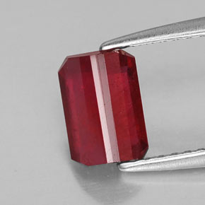 Rubi vermelho natural 1,43ct, corte esmeralda, SI