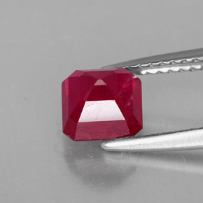 Rubi vermelho natural 1,55ct, corte esmeralda, SI