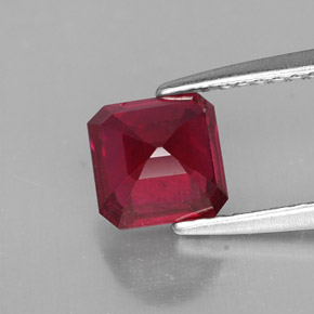 Rubi vermelho natural 1,65ct, corte esmeralda, SI