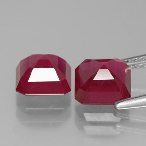 Pedras preciosas de rubi vermelho natural de  ct, corte esmeralda, SI