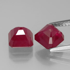 Pedras preciosas de rubi vermelho natural de  ct, corte esmeralda, SI