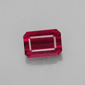 Rubi vermelho natural 1,50ct, corte esmeralda, SI