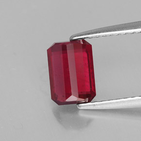 Rubi vermelho natural 1,50ct, corte esmeralda, SI
