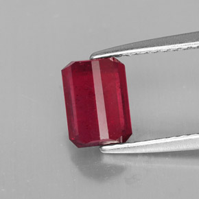 Rubi vermelho natural 1,57ct, corte esmeralda, SI